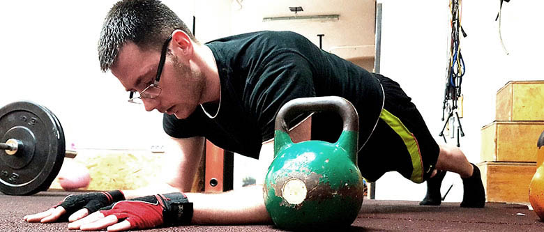 Sikersztori #6 - Norbert története Szabó Norbert sikersztorija a Spartan Kettlebellel